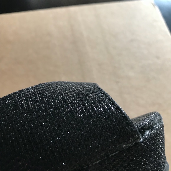 Brand new in box sparkly pumps - Picture 3 of 5